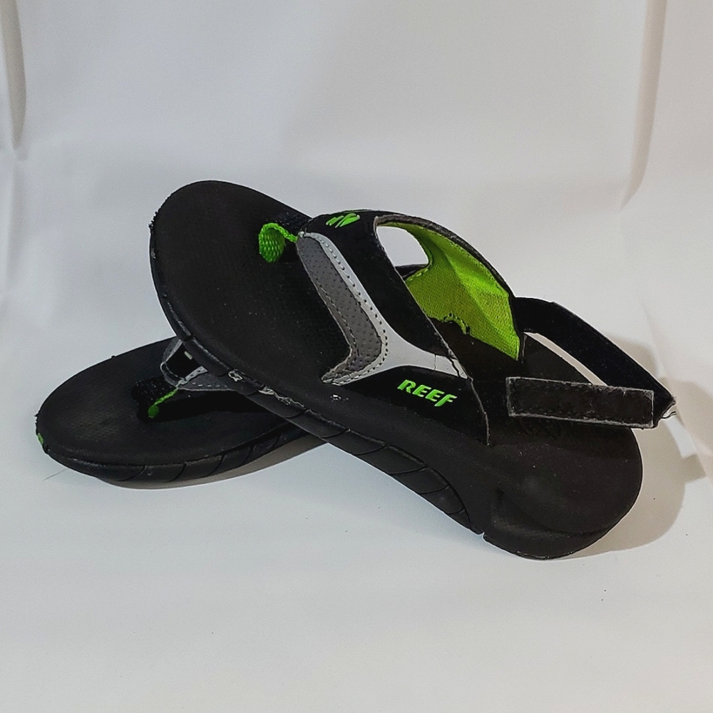 Reef Kids Slap II Green/Black Flip Flops Size 5/6 (fits yr 2/3, see measurement)